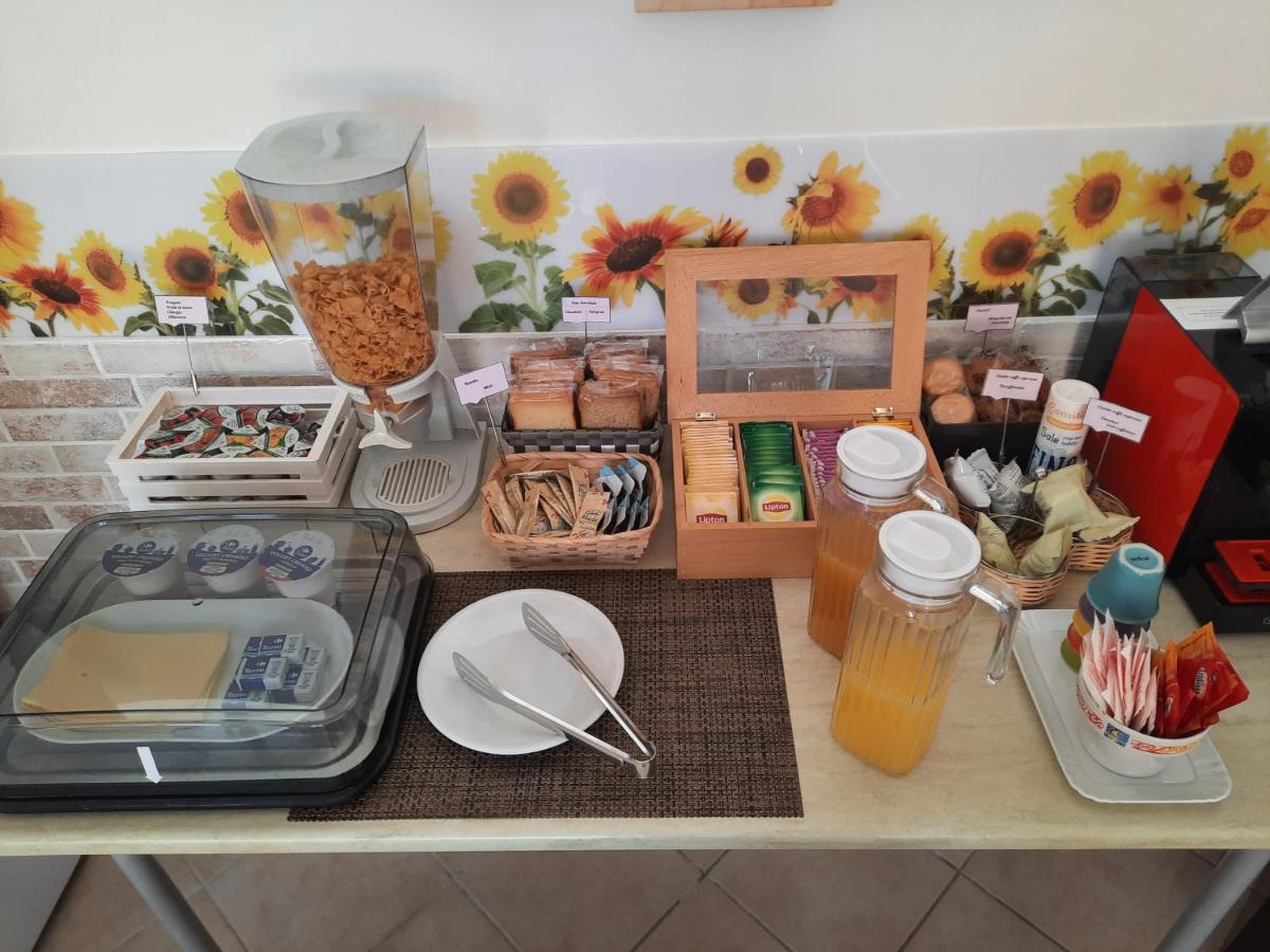 Villa Mayoti B&B Manerba del Garda Esterno foto